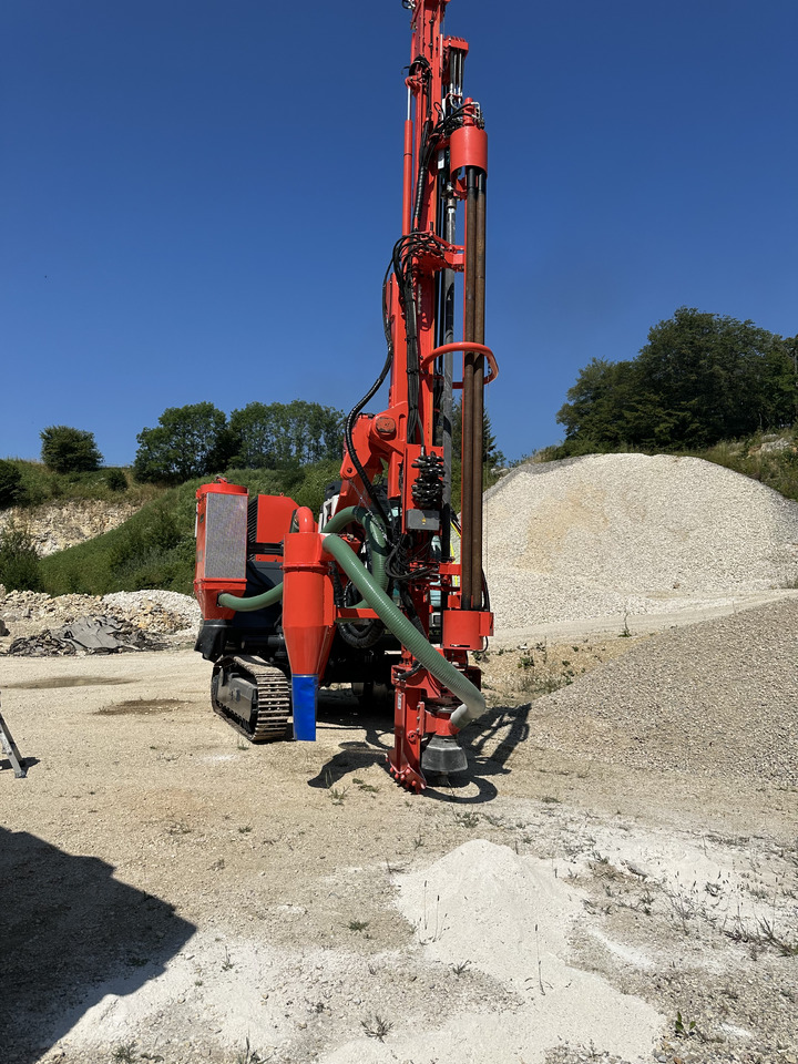 SANDVIK DI200 - Буровая машина: фото 2 SANDVIK DI200 - Буровая машина: фото 2