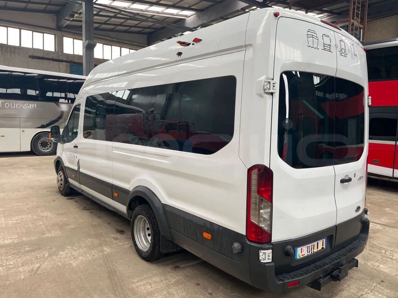 Ford Transit - Туристический автобус: фото 4 Ford Transit - Туристический автобус: фото 4