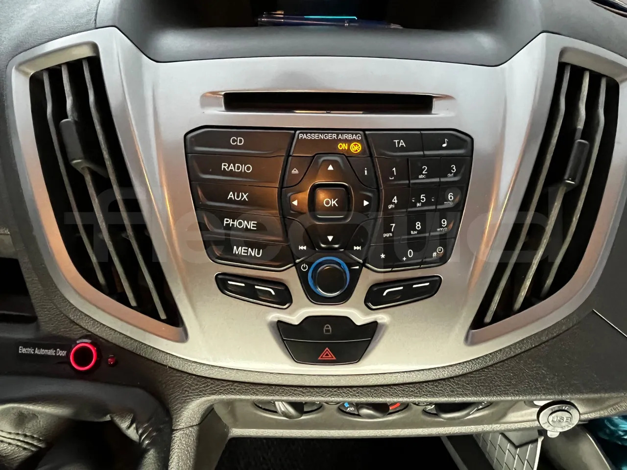 Микроавтобус, Пассажирский фургон Ford Transit: фото 37