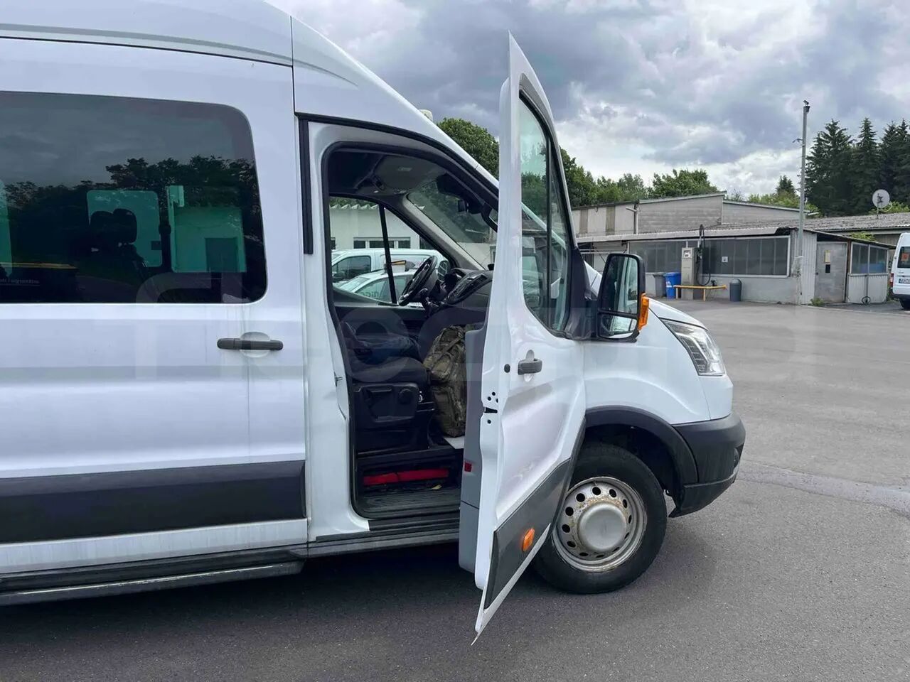 Пригородный автобус Ford Transit: фото 10 Пригородный автобус Ford Transit: фото 10
