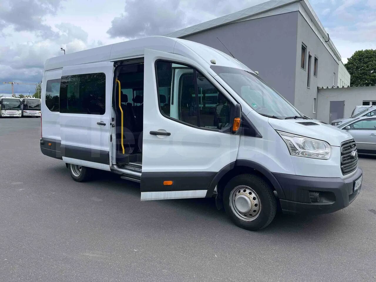 Пригородный автобус Ford Transit: фото 13 Пригородный автобус Ford Transit: фото 13