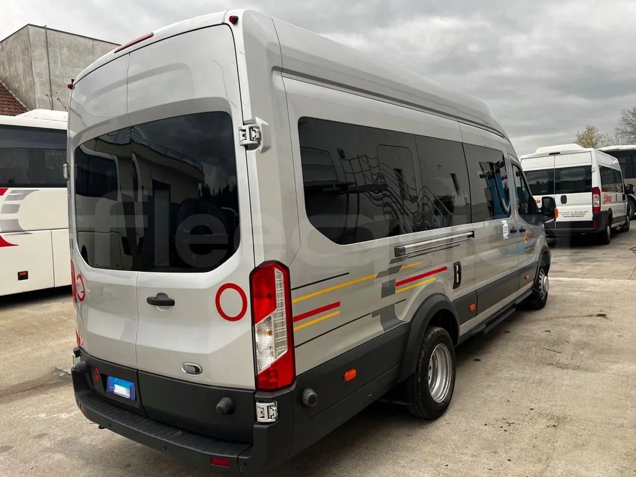 Пригородный автобус Ford Transit: фото 10 Пригородный автобус Ford Transit: фото 10