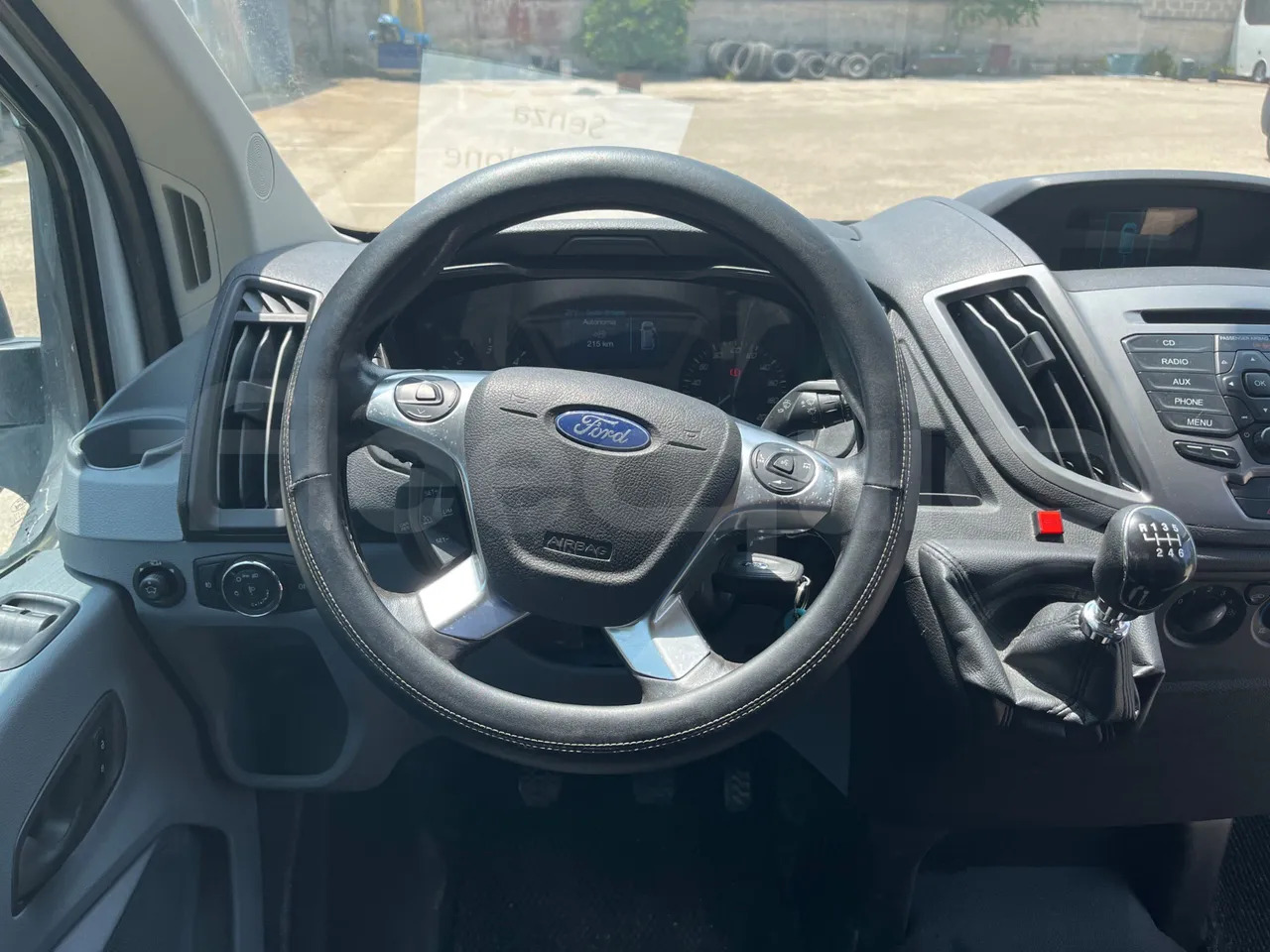 Микроавтобус, Пассажирский фургон Ford Transit: фото 18