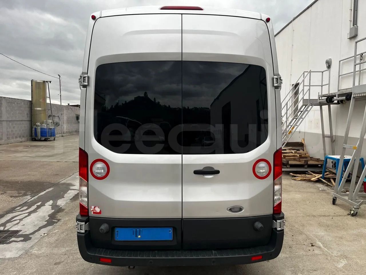 Ford Transit - Пригородный автобус: фото 5 Ford Transit - Пригородный автобус: фото 5