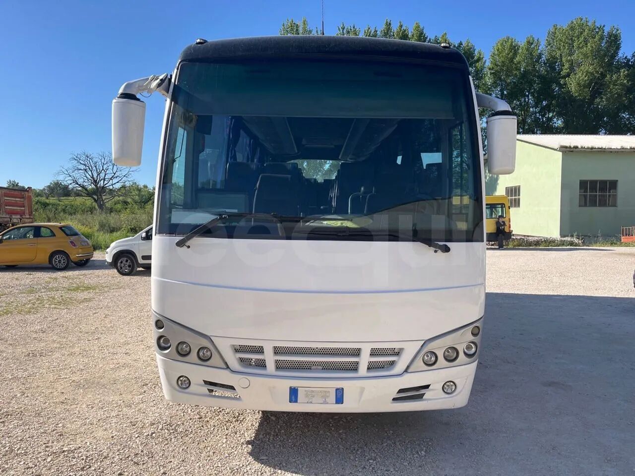 Isuzu Turquoise - Туристический автобус: фото 1 Isuzu Turquoise - Туристический автобус: фото 1