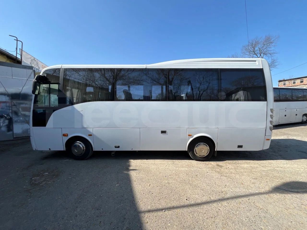 Isuzu Turquoise/Sb - Туристический автобус: фото 3 Isuzu Turquoise/Sb - Туристический автобус: фото 3