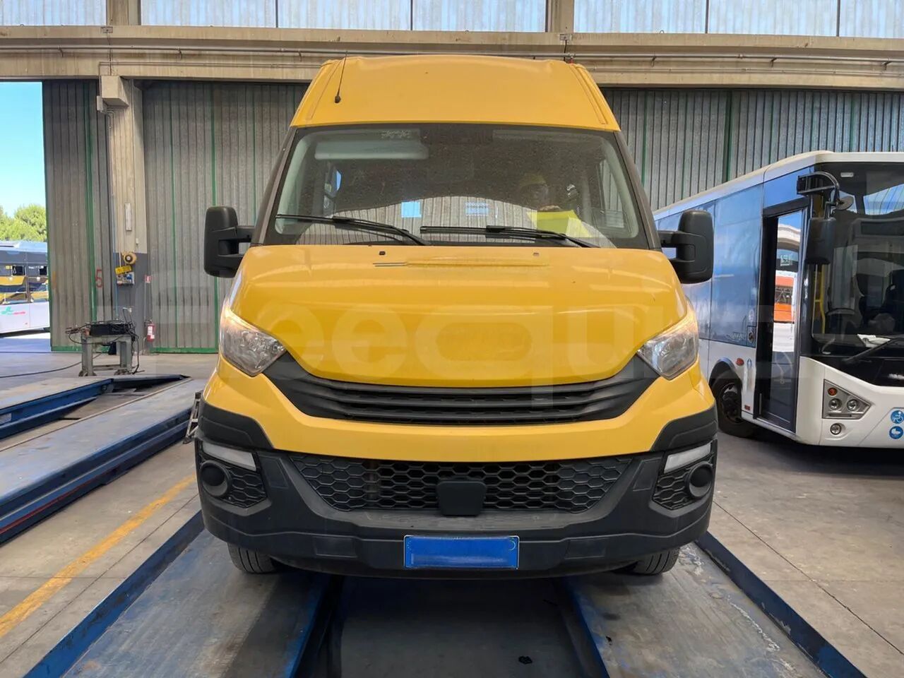Iveco Daily - Школьный автобус: фото 1 Iveco Daily - Школьный автобус: фото 1