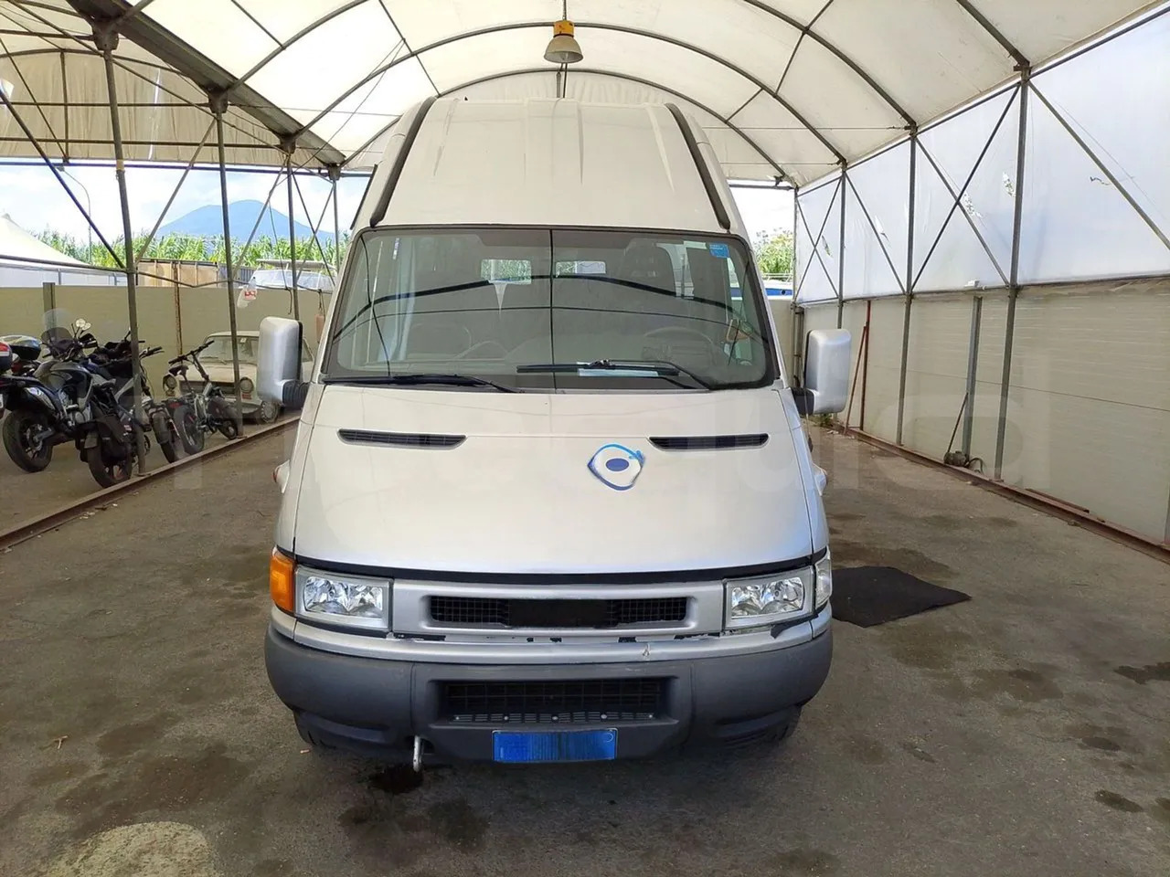 Iveco Daily - Микроавтобус, Пассажирский фургон: фото 2 Iveco Daily - Микроавтобус, Пассажирский фургон: фото 2