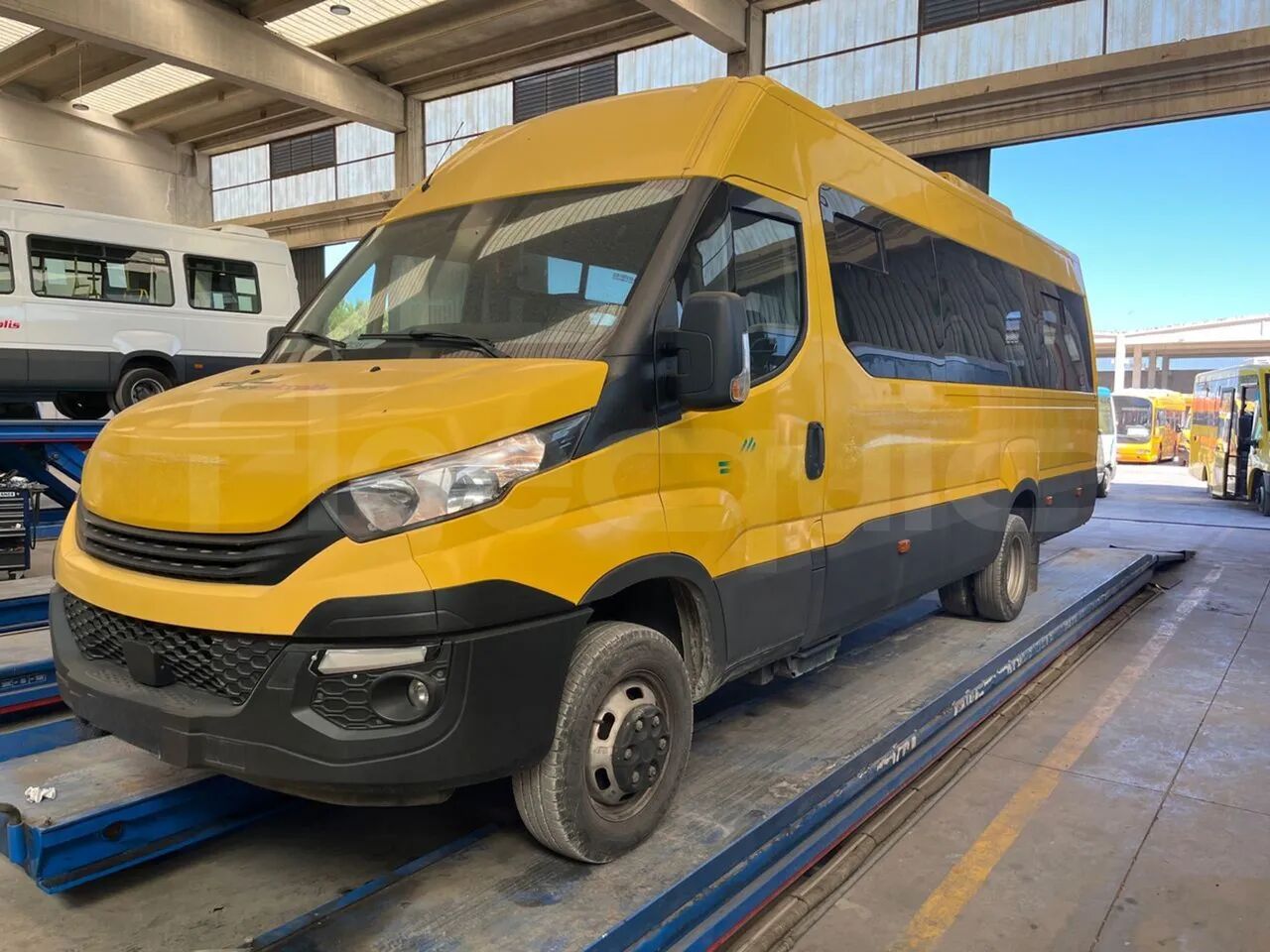 Iveco Daily - Школьный автобус: фото 2 Iveco Daily - Школьный автобус: фото 2