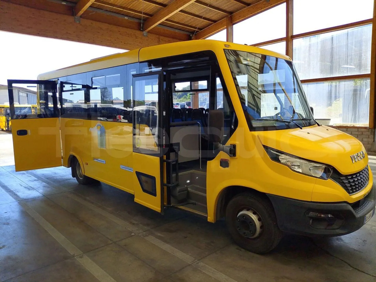 Школьный автобус Iveco Indcar: фото 10