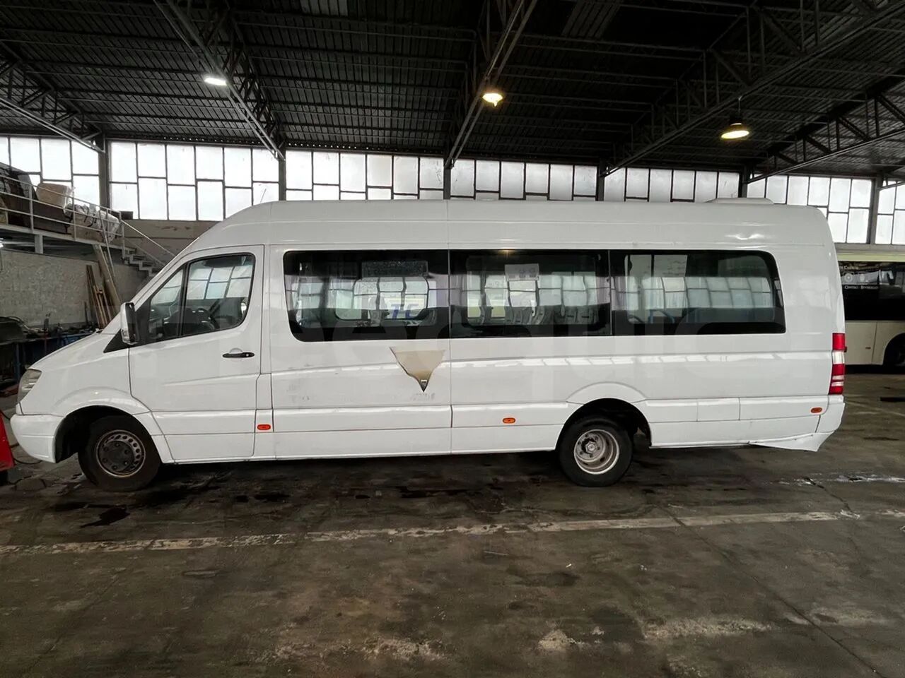 Mercedes-Benz Sprinter - Микроавтобус, Пассажирский фургон: фото 3 Mercedes-Benz Sprinter - Микроавтобус, Пассажирский фургон: фото 3