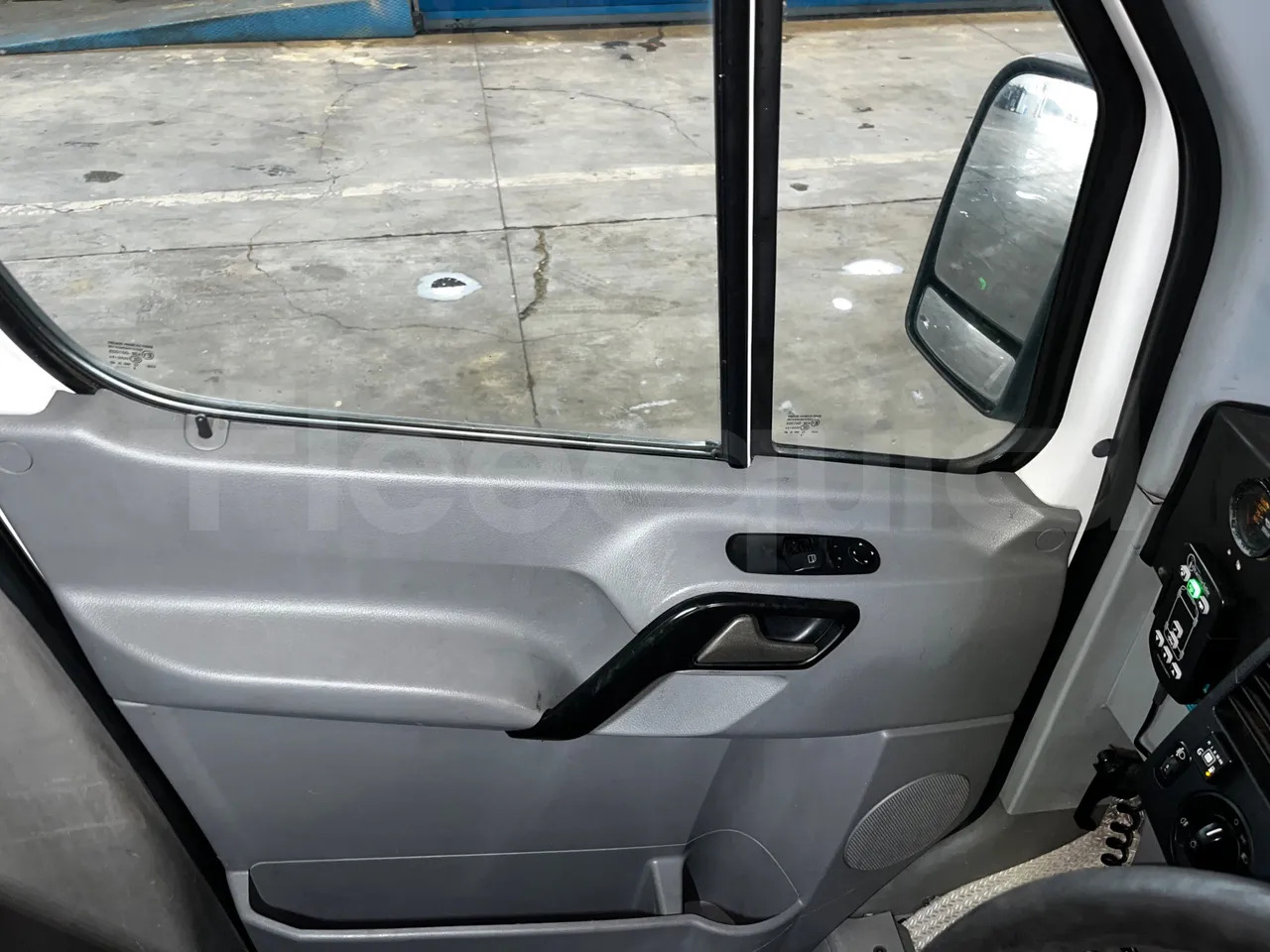 Микроавтобус, Пассажирский фургон Mercedes-Benz Sprinter: фото 27 Микроавтобус, Пассажирский фургон Mercedes-Benz Sprinter: фото 27