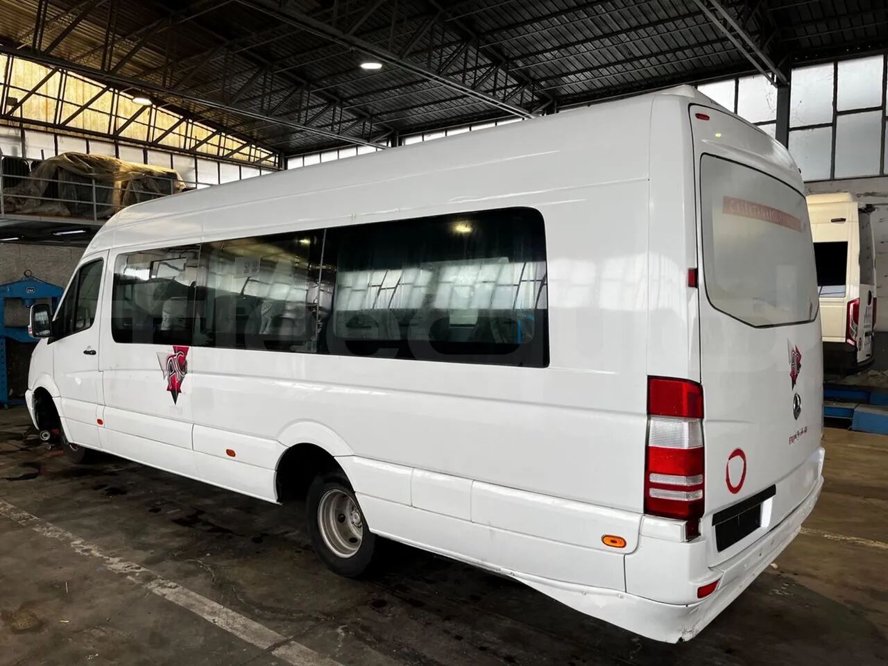 Mercedes-Benz Sprinter - Микроавтобус, Пассажирский фургон: фото 4 Mercedes-Benz Sprinter - Микроавтобус, Пассажирский фургон: фото 4