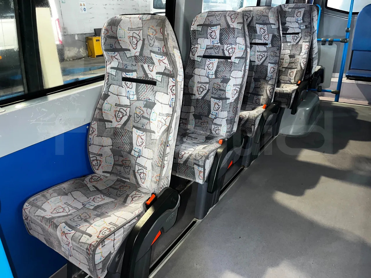 Микроавтобус, Пассажирский фургон Mercedes-Benz Sprinter: фото 44 Микроавтобус, Пассажирский фургон Mercedes-Benz Sprinter: фото 44