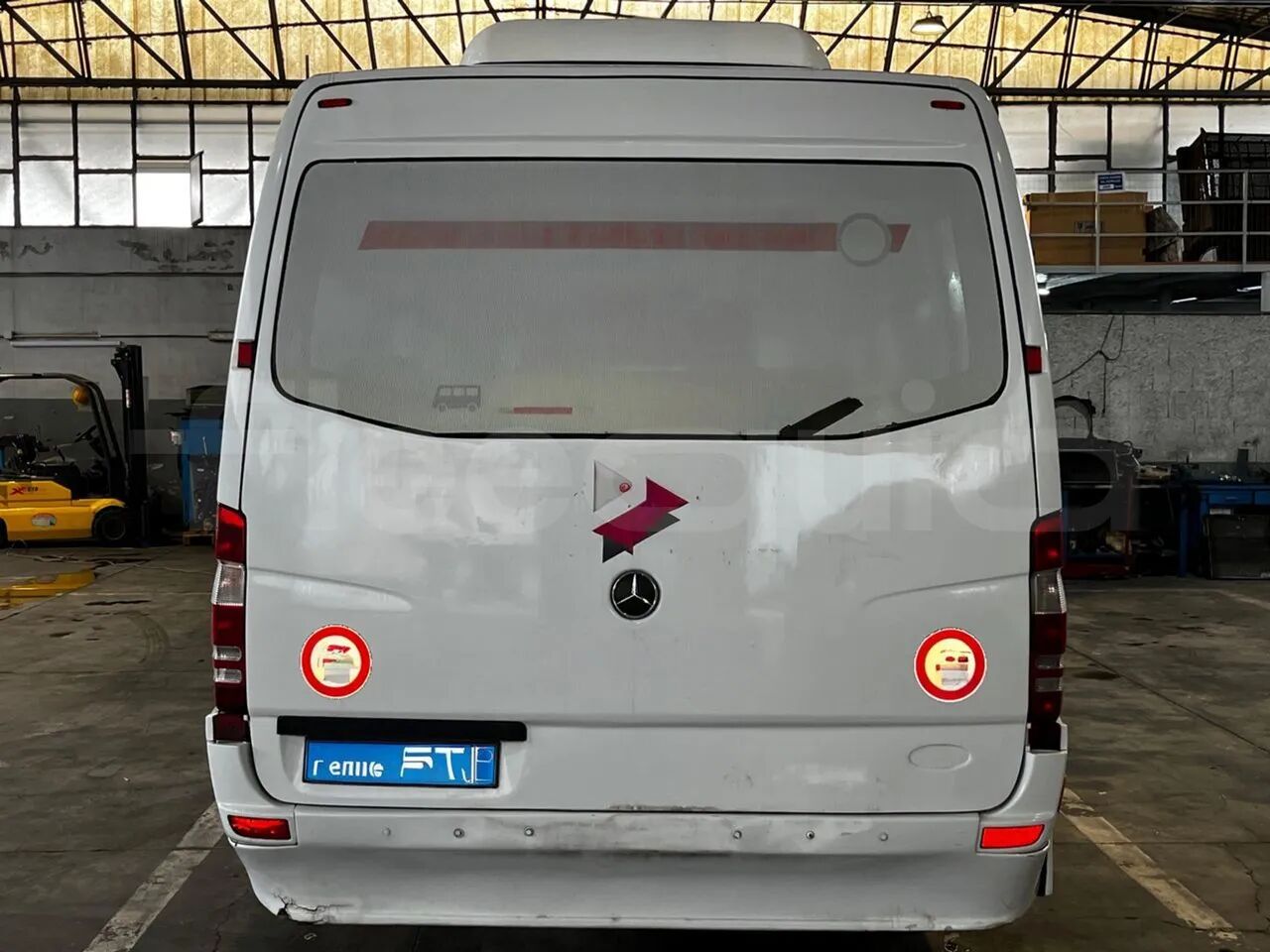 Mercedes-Benz Sprinter - Микроавтобус, Пассажирский фургон: фото 5 Mercedes-Benz Sprinter - Микроавтобус, Пассажирский фургон: фото 5