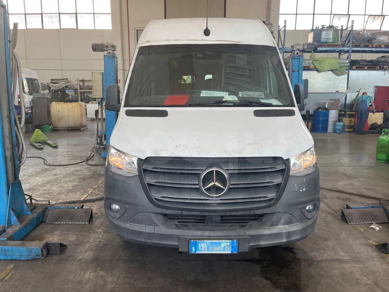 Mercedes-Benz Sprinter - Пригородный автобус: фото 2 Mercedes-Benz Sprinter - Пригородный автобус: фото 2