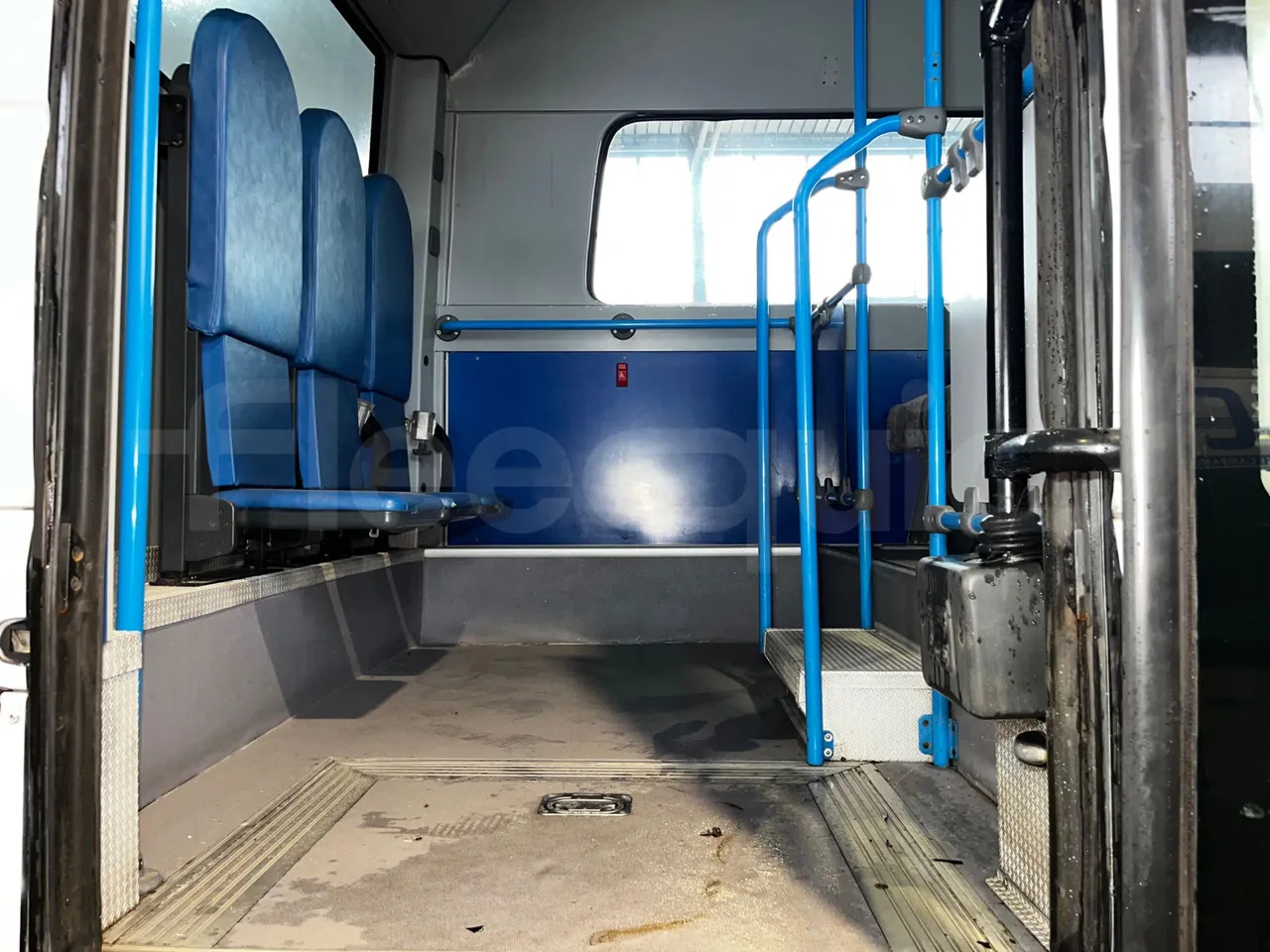 Микроавтобус, Пассажирский фургон Mercedes-Benz Sprinter: фото 43 Микроавтобус, Пассажирский фургон Mercedes-Benz Sprinter: фото 43