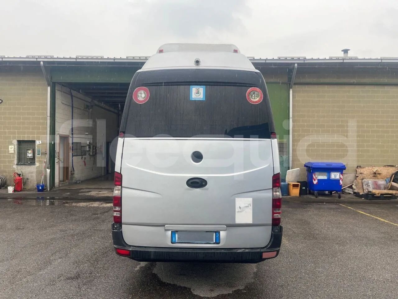 Mercedes-Benz Sprinter - Микроавтобус, Пассажирский фургон: фото 4 Mercedes-Benz Sprinter - Микроавтобус, Пассажирский фургон: фото 4