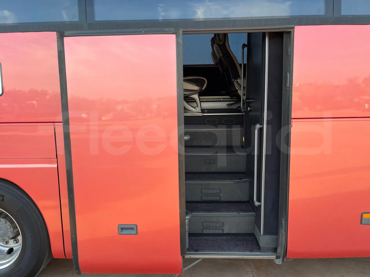 Туристический автобус Mercedes-Benz Tourismo: фото 17