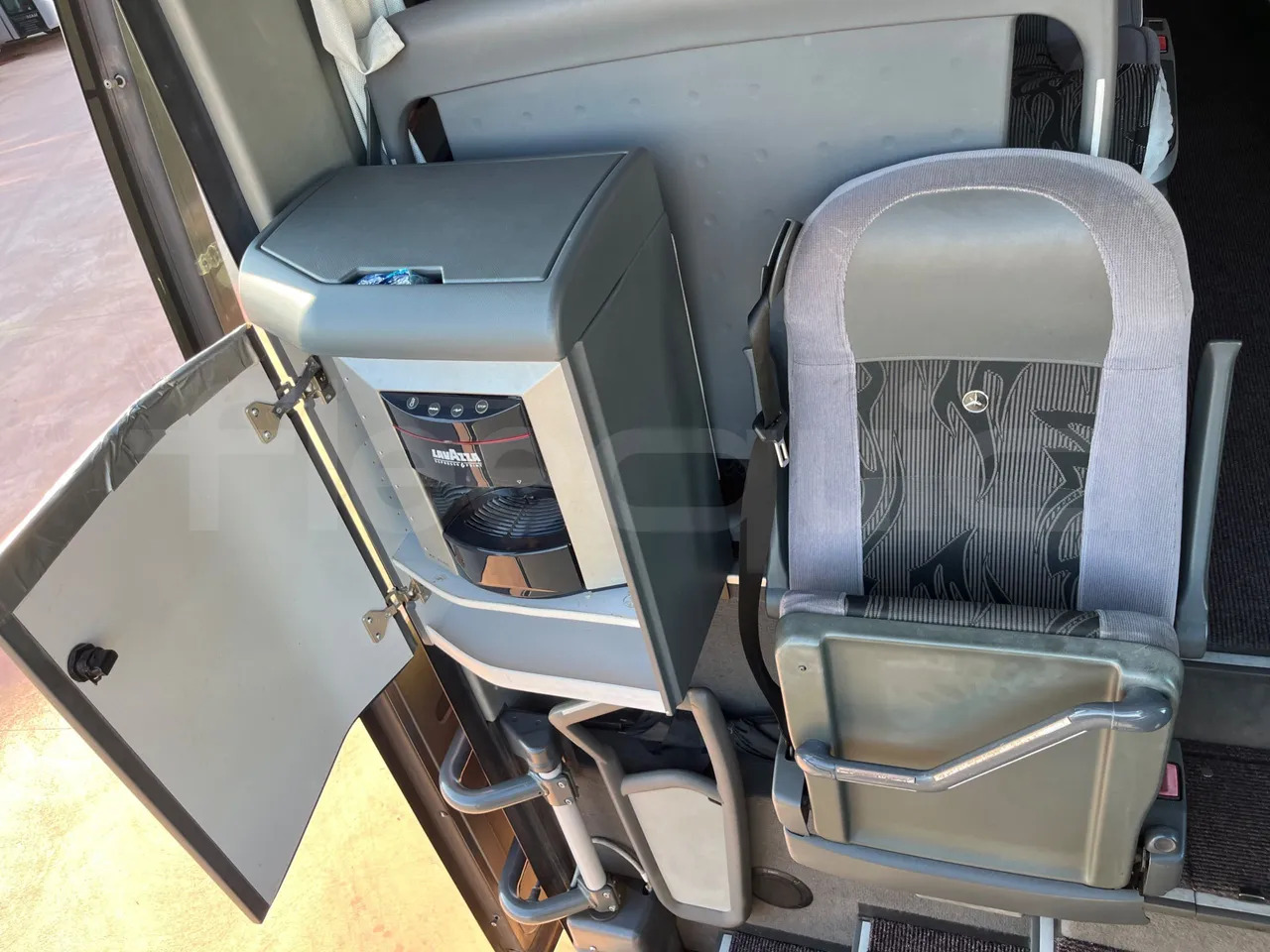 Туристический автобус Mercedes-Benz Tourismo: фото 27