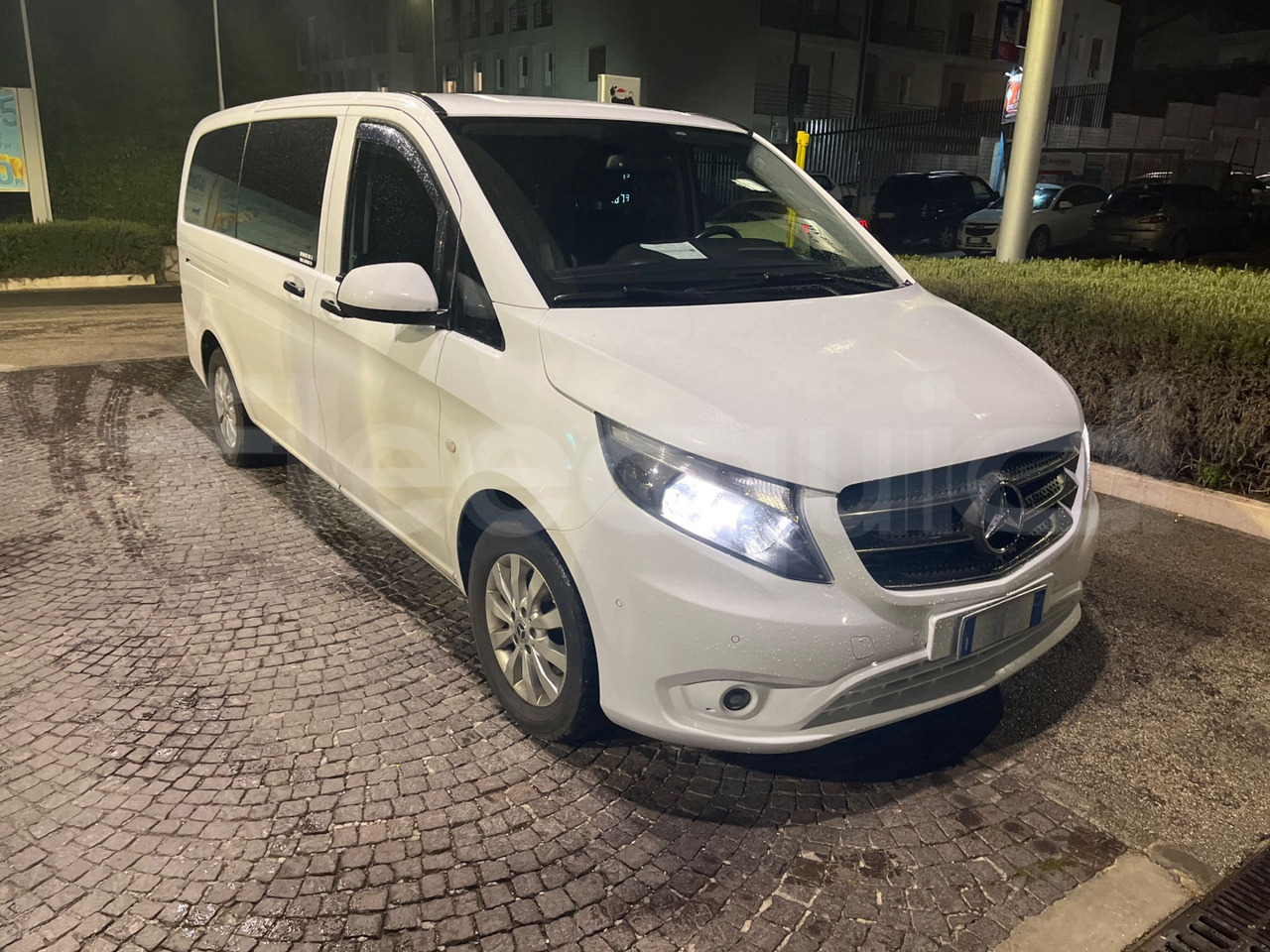 Mercedes-Benz Vito Tourer - Туристический автобус: фото 1 Mercedes-Benz Vito Tourer - Туристический автобус: фото 1