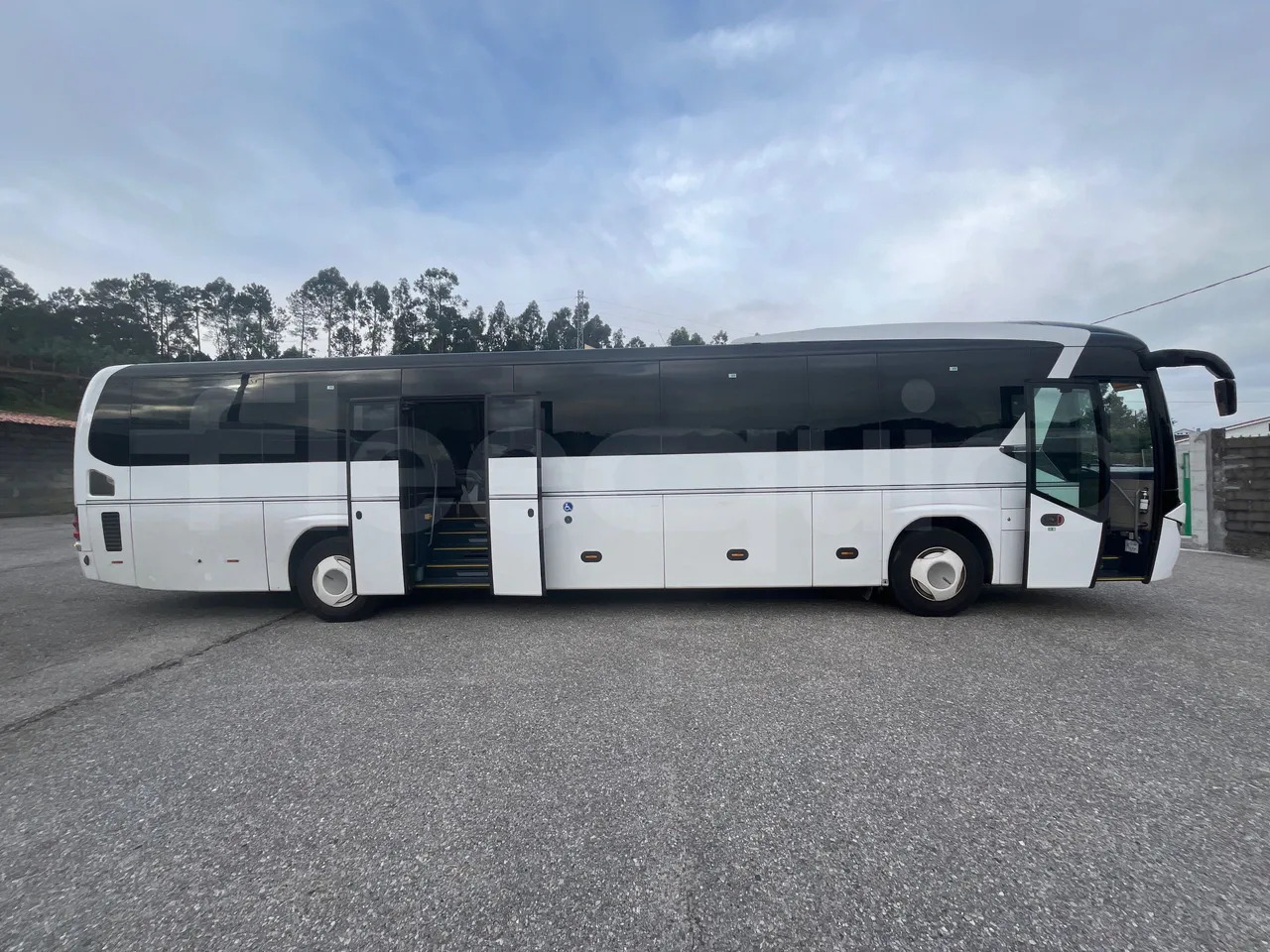 Туристический автобус Neoplan JETLINER: фото 14 Туристический автобус Neoplan JETLINER: фото 14