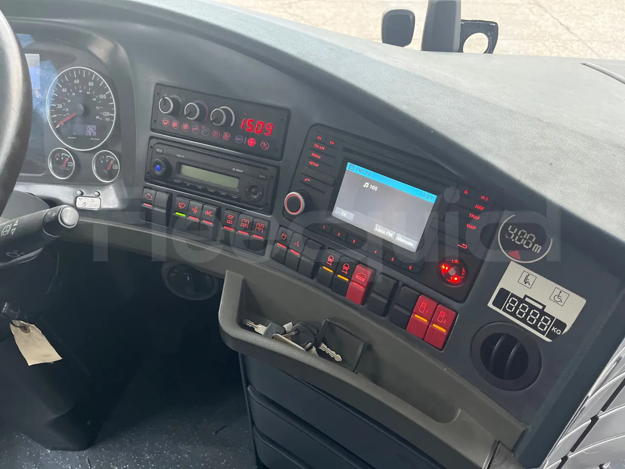 Двухэтажный автобус Neoplan Skyliner: фото 41