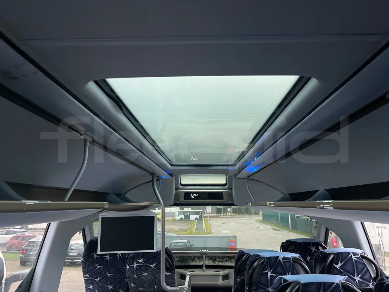 Двухэтажный автобус Neoplan Skyliner: фото 28
