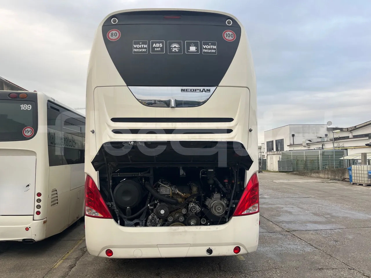 Двухэтажный автобус Neoplan Skyliner: фото 18