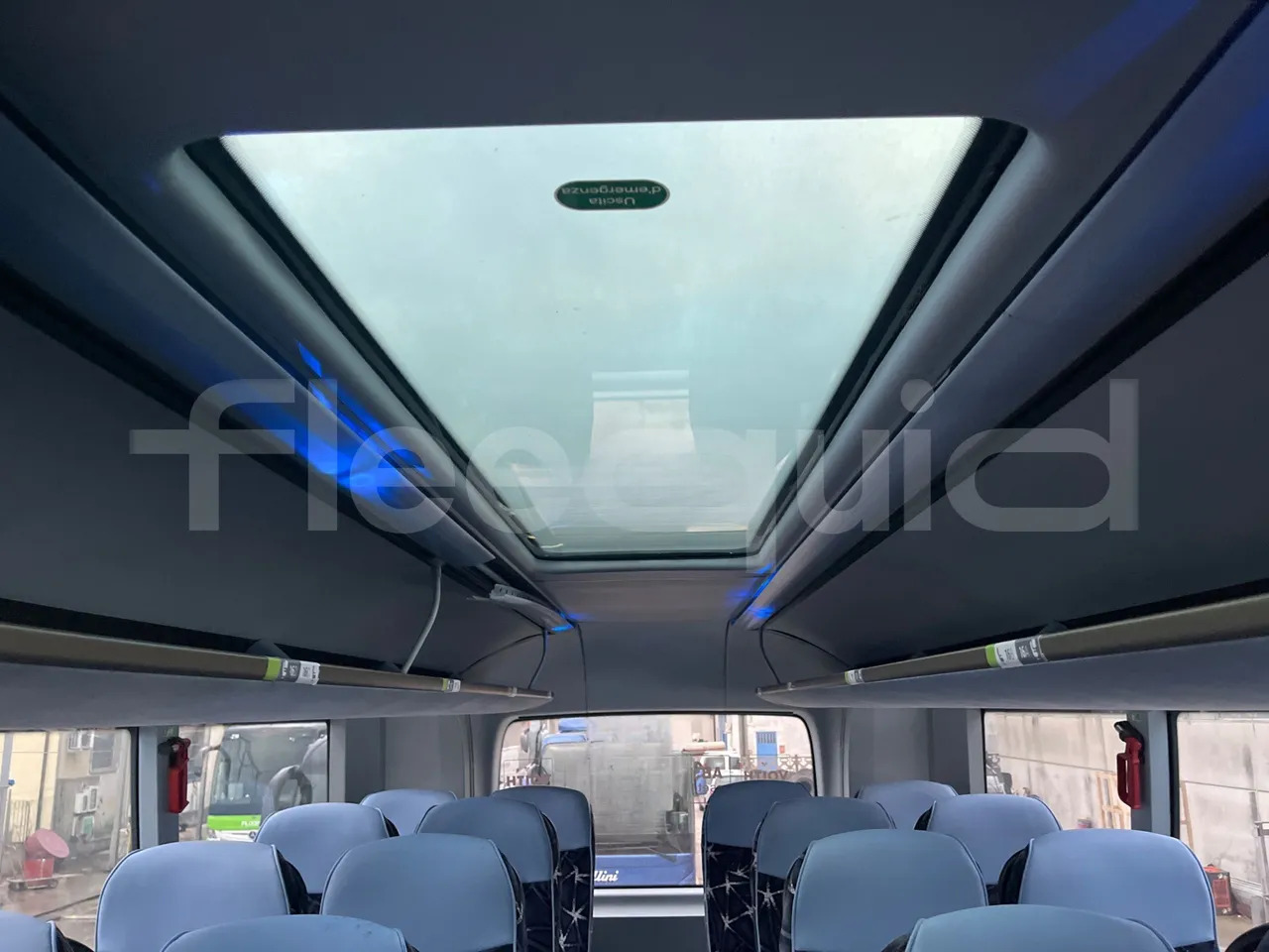 Двухэтажный автобус Neoplan Skyliner: фото 27