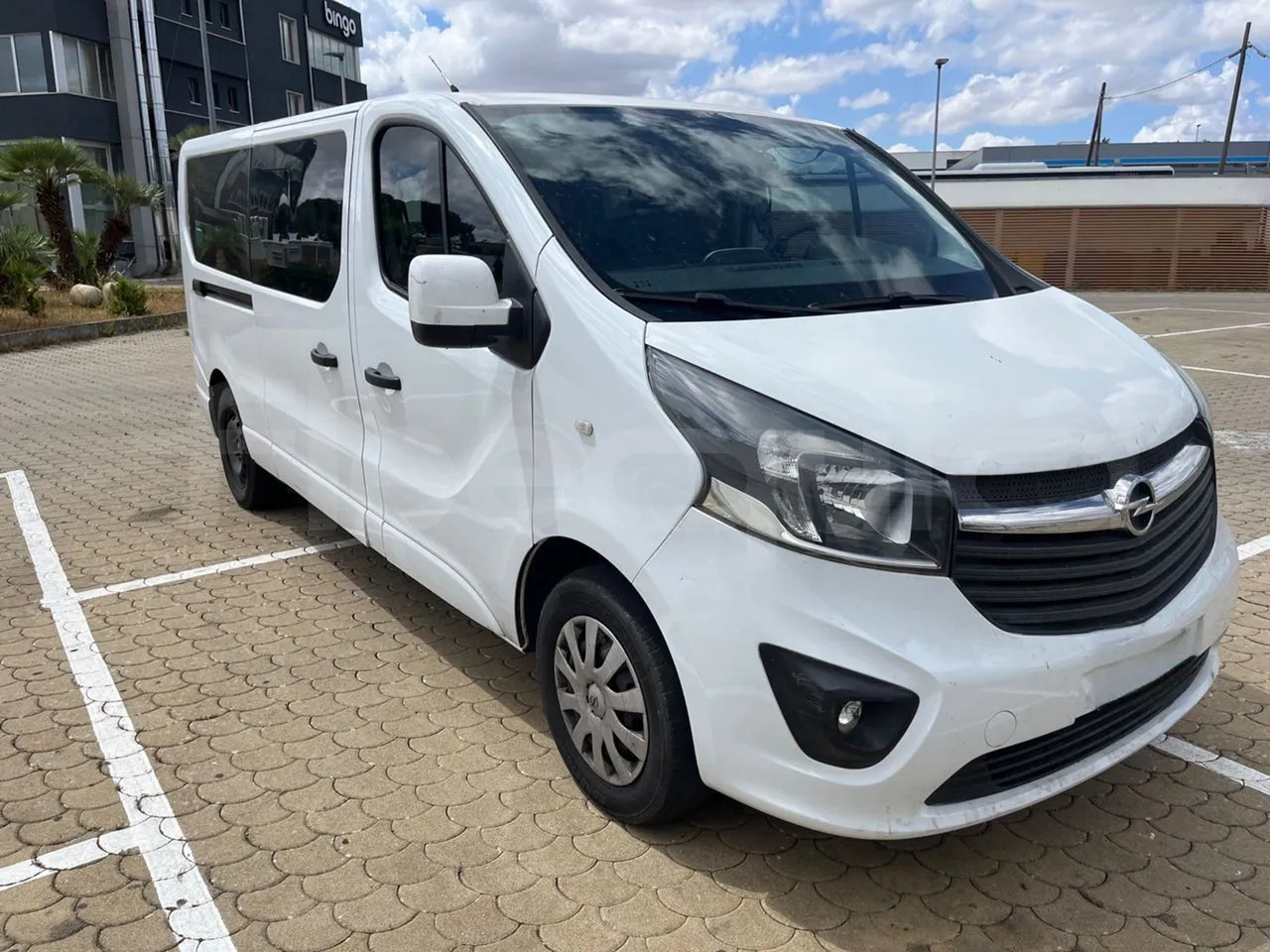 Opel Vivaro - B - Пригородный автобус: фото 1 Opel Vivaro - B - Пригородный автобус: фото 1