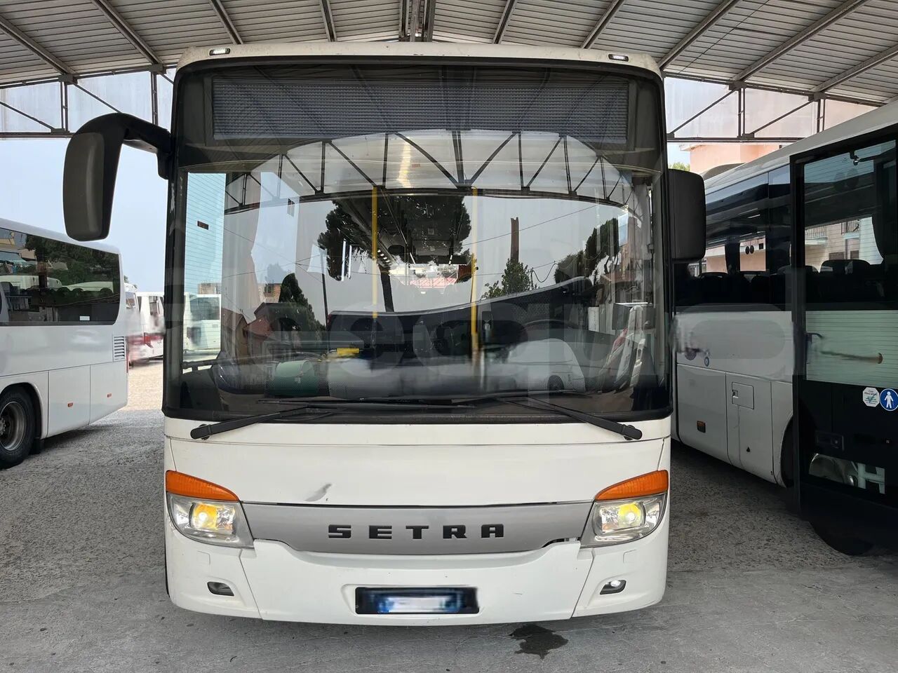 Setra S415 - Пригородный автобус: фото 2 Setra S415 - Пригородный автобус: фото 2
