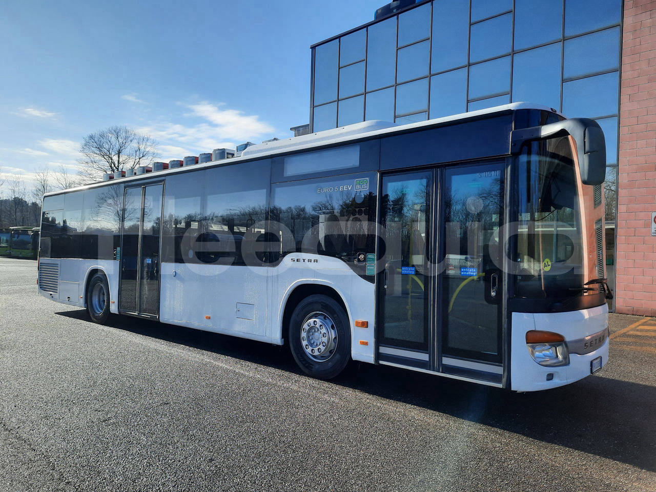 Setra S415 - Пригородный автобус: фото 1 Setra S415 - Пригородный автобус: фото 1