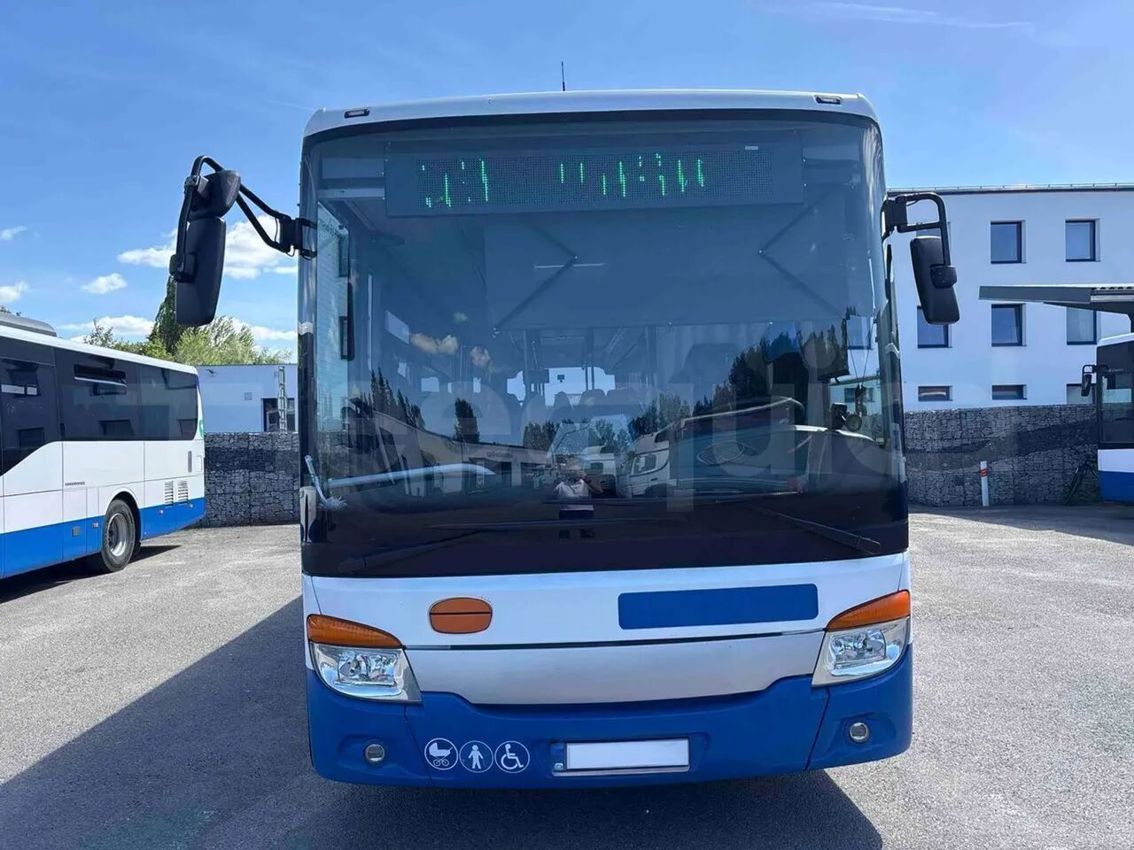 Setra S415 - Пригородный автобус: фото 1 Setra S415 - Пригородный автобус: фото 1