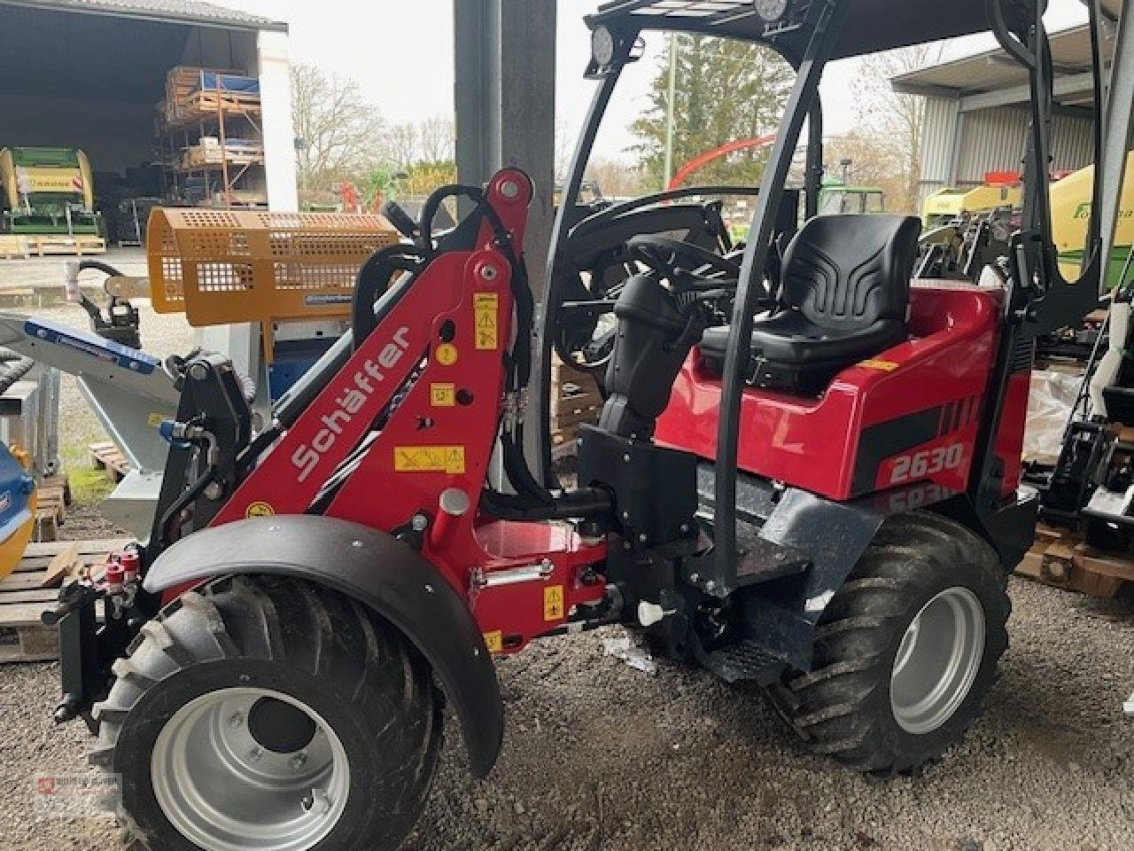 Schäffer N/A - Компактный фронтальный погрузчик: фото 1 Schäffer N/A - Компактный фронтальный погрузчик: фото 1