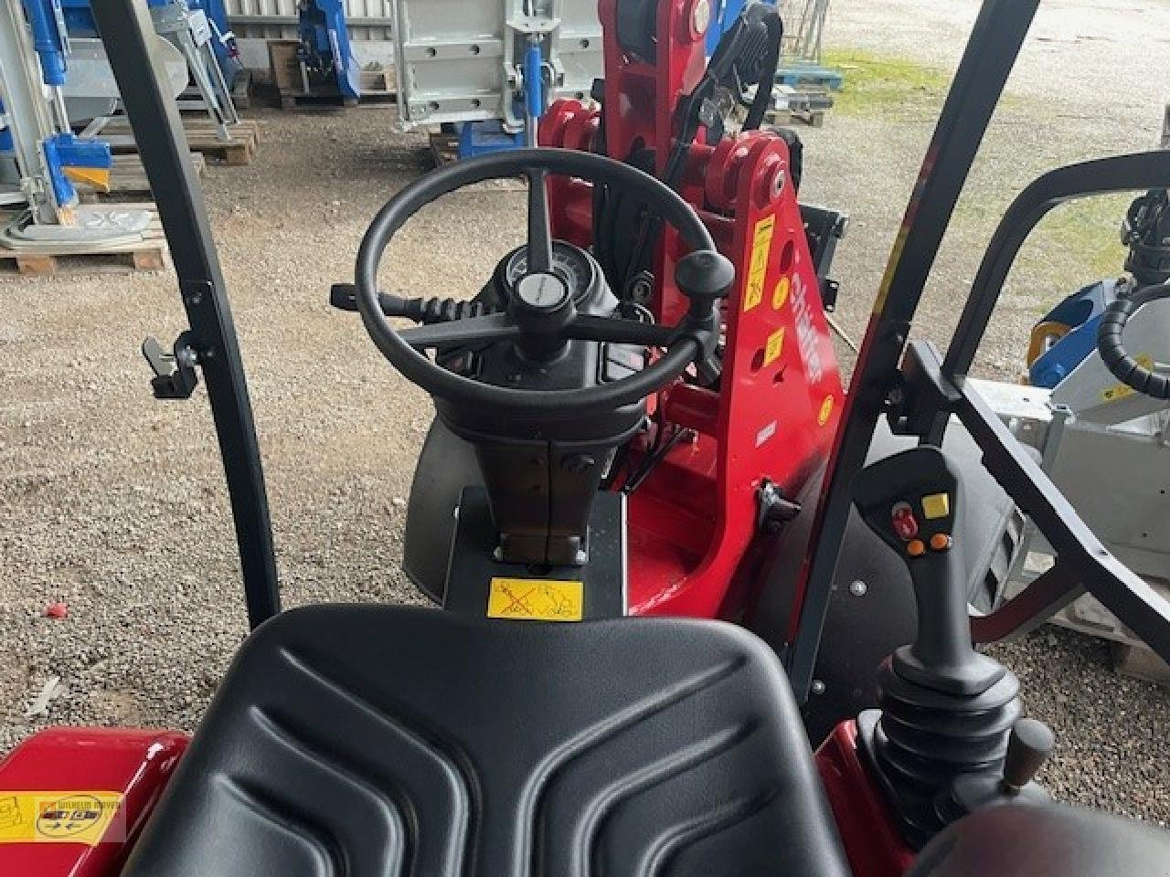 Schäffer N/A - Компактный фронтальный погрузчик: фото 4 Schäffer N/A - Компактный фронтальный погрузчик: фото 4