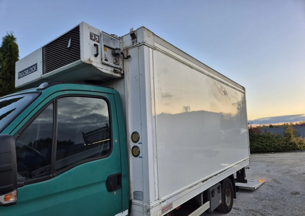 Chłodnia Mroźnia Izoterma 4.5m, 2012 rok, zasilanie stacjonarne, stan bdb! - Кузов-рефрижератор: фото 4 Chłodnia Mroźnia Izoterma 4.5m, 2012 rok, zasilanie stacjonarne, stan bdb! - Кузов-рефрижератор: фото 4