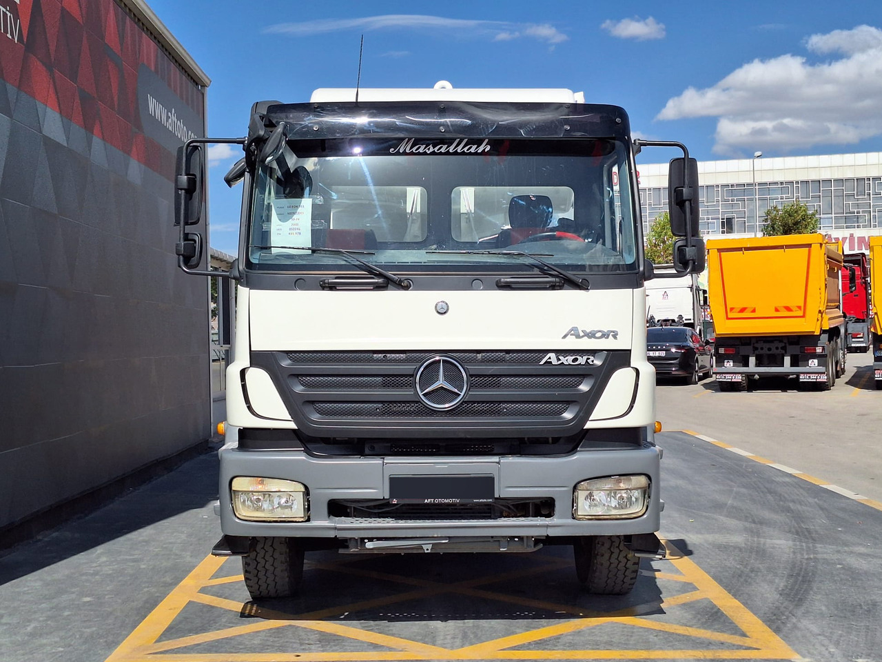 MERCEDES-BENZ AXOR 3028 - Автобетоносмеситель: фото 2 MERCEDES-BENZ AXOR 3028 - Автобетоносмеситель: фото 2