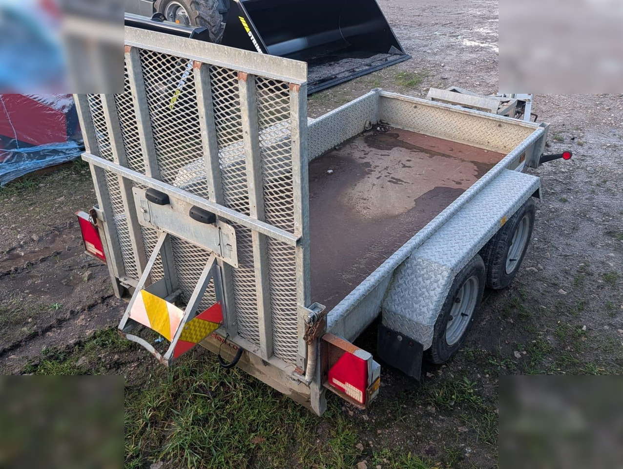 2015 INDESPENSION - Прицеп для спецтехники: фото 2 2015 INDESPENSION - Прицеп для спецтехники: фото 2