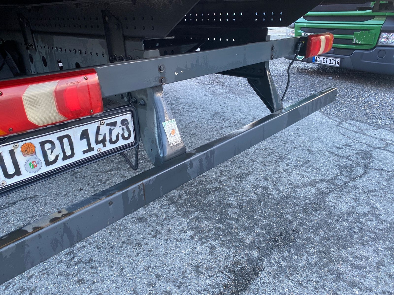 Mercedes-Benz 1221 Pritschenwagen /Rungen/Stahltransporte - Тентованный грузовик: фото 5 Mercedes-Benz 1221 Pritschenwagen /Rungen/Stahltransporte - Тентованный грузовик: фото 5
