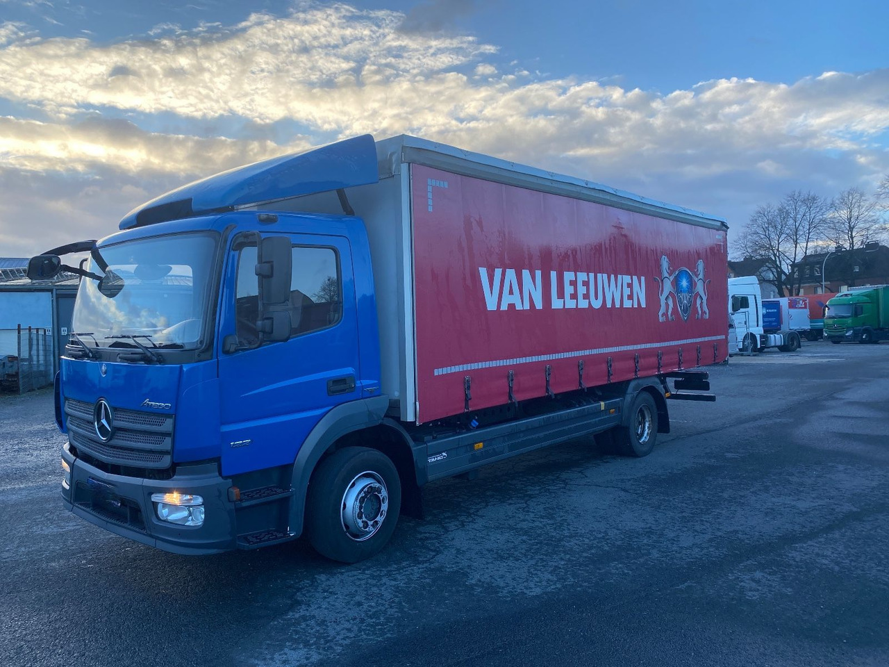 Mercedes-Benz 1221 Pritschenwagen /Rungen/Stahltransporte - Тентованный грузовик: фото 2 Mercedes-Benz 1221 Pritschenwagen /Rungen/Stahltransporte - Тентованный грузовик: фото 2