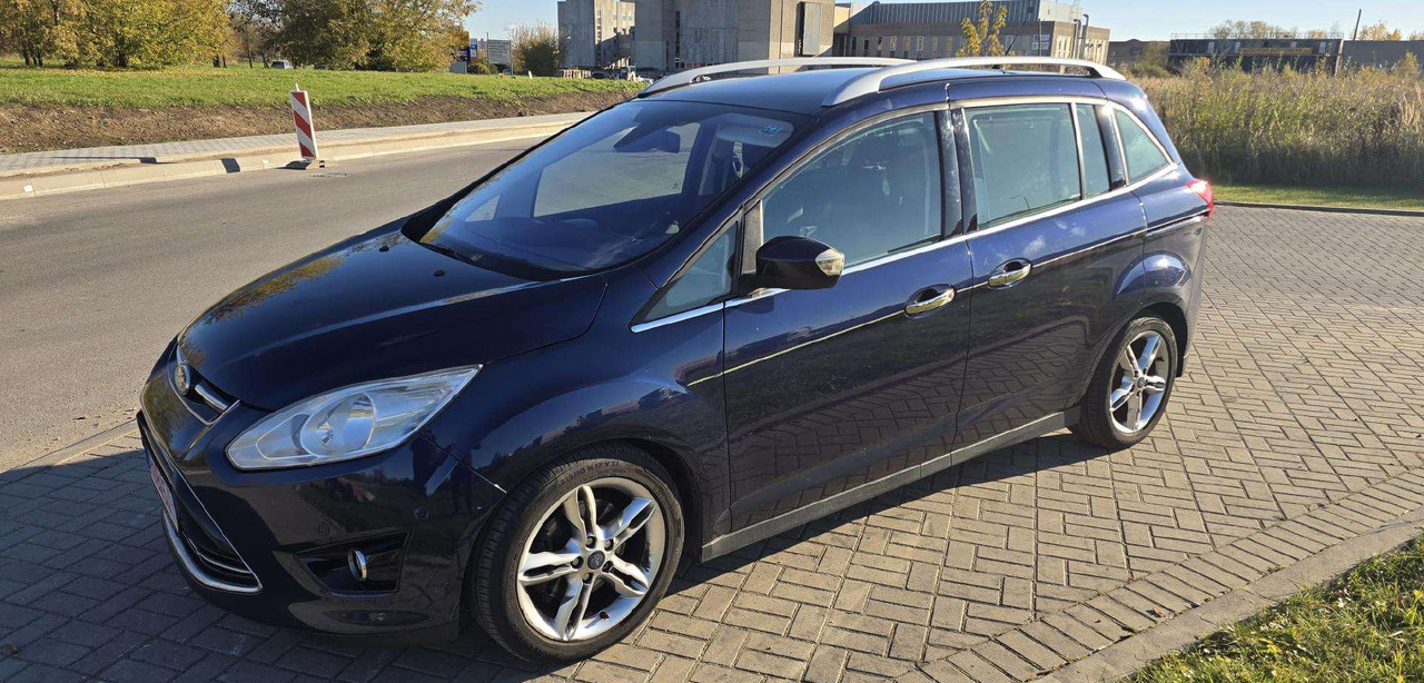 Ford C-MAX - Легковой автомобиль: фото 4 Ford C-MAX - Легковой автомобиль: фото 4