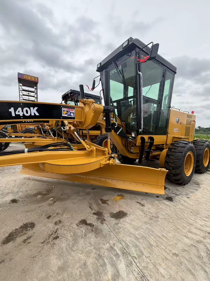 CATERPILLAR 140K moter grader hot sale construction machine - Грейдер: фото 2 CATERPILLAR 140K moter grader hot sale construction machine - Грейдер: фото 2