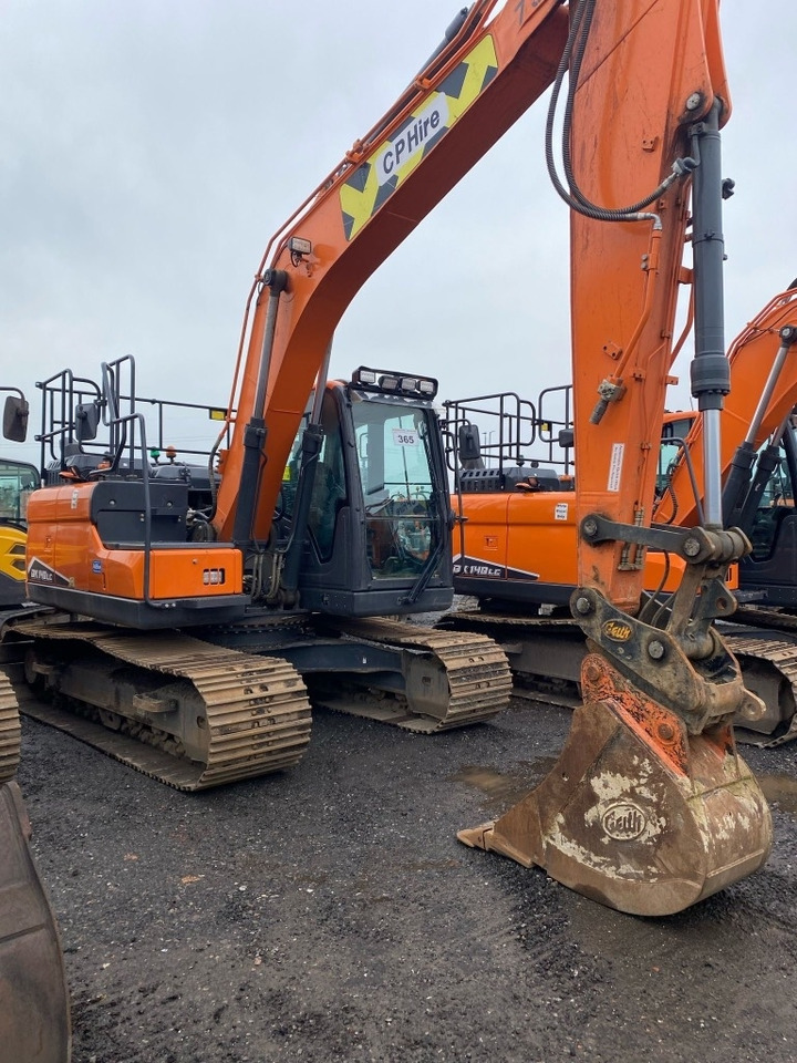 Doosan DX 140 LC - Гусеничный экскаватор: фото 3 Doosan DX 140 LC - Гусеничный экскаватор: фото 3