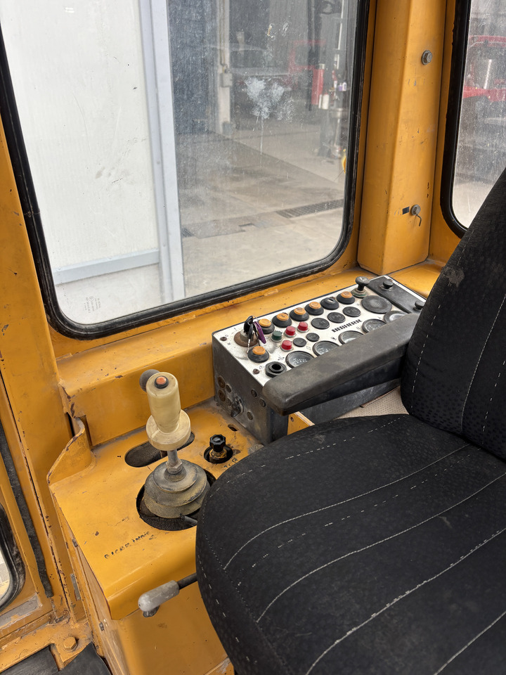 LIEBHERR PR 711 - Бульдозер: фото 2 LIEBHERR PR 711 - Бульдозер: фото 2