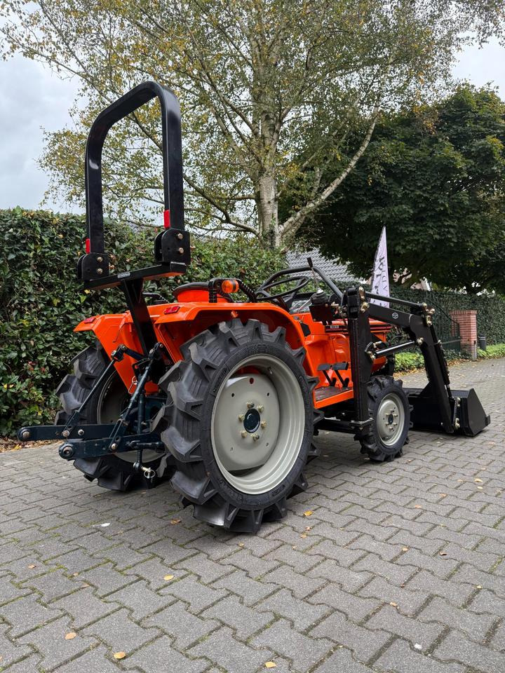 Kleintraktor Kubota B1-17 mit Frontlader ab 125 € pro Monat. - Минитрактор: фото 5 Kleintraktor Kubota B1-17 mit Frontlader ab 125 € pro Monat. - Минитрактор: фото 5