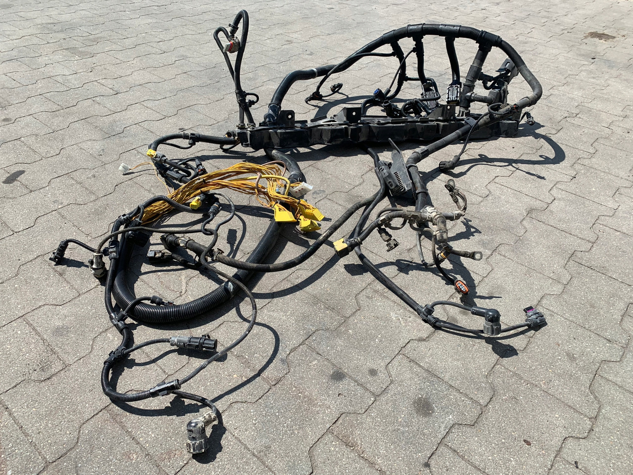 INSTALACJA SILNIKA MAN TGX TGS EURO 6 D2676 LF26 - Двигатель и запчасти для Грузовиков: фото 1 INSTALACJA SILNIKA MAN TGX TGS EURO 6 D2676 LF26 - Двигатель и запчасти для Грузовиков: фото 1