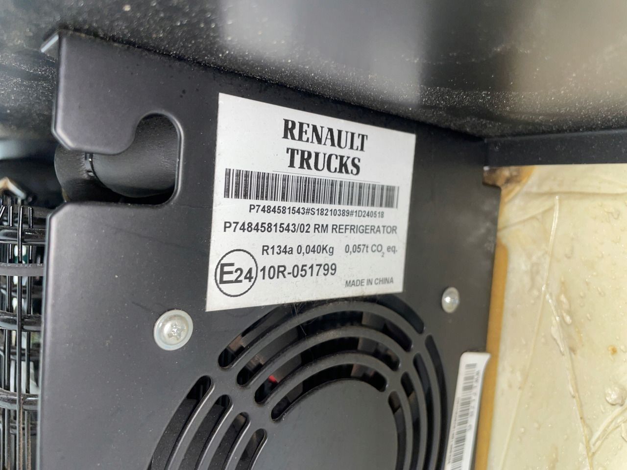 LODÓWKA RENAULT GAMA T RANGE P7484581543/2 - Кабина и интерьер для Грузовиков: фото 2 LODÓWKA RENAULT GAMA T RANGE P7484581543/2 - Кабина и интерьер для Грузовиков: фото 2