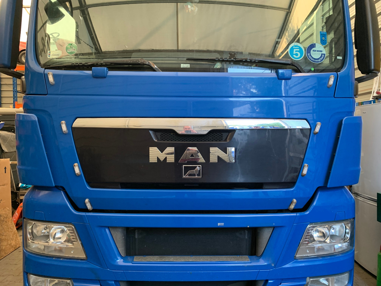 MASKA ATRAPA GRILL POLIK OWIEWKA MAN TGX - Капот для Грузовиков: фото 1 MASKA ATRAPA GRILL POLIK OWIEWKA MAN TGX - Капот для Грузовиков: фото 1