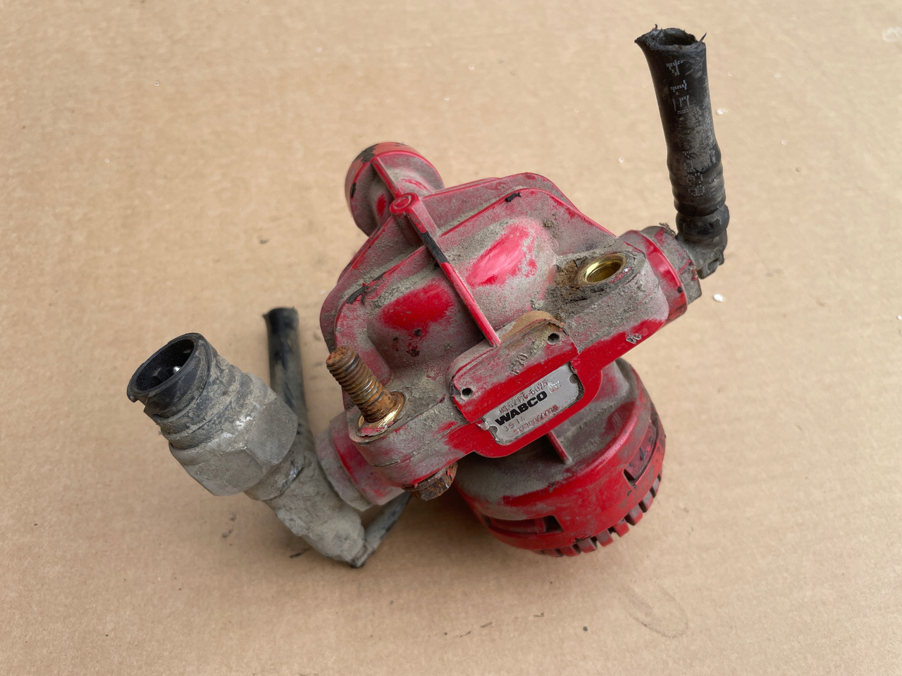 ZAWÓR HAMULCA RĘCZNEGO WABCO MAN TGX TGA TGS 81521166075 - Тормозной клапан для Грузовиков: фото 5 ZAWÓR HAMULCA RĘCZNEGO WABCO MAN TGX TGA TGS 81521166075 - Тормозной клапан для Грузовиков: фото 5